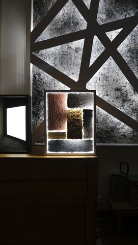 PF124 - Technique mixte (Cendre, sables ocre du Luberon, LEDs) - Projet en dimensions réduites 47,5 x 37,5 x 6 - 2020